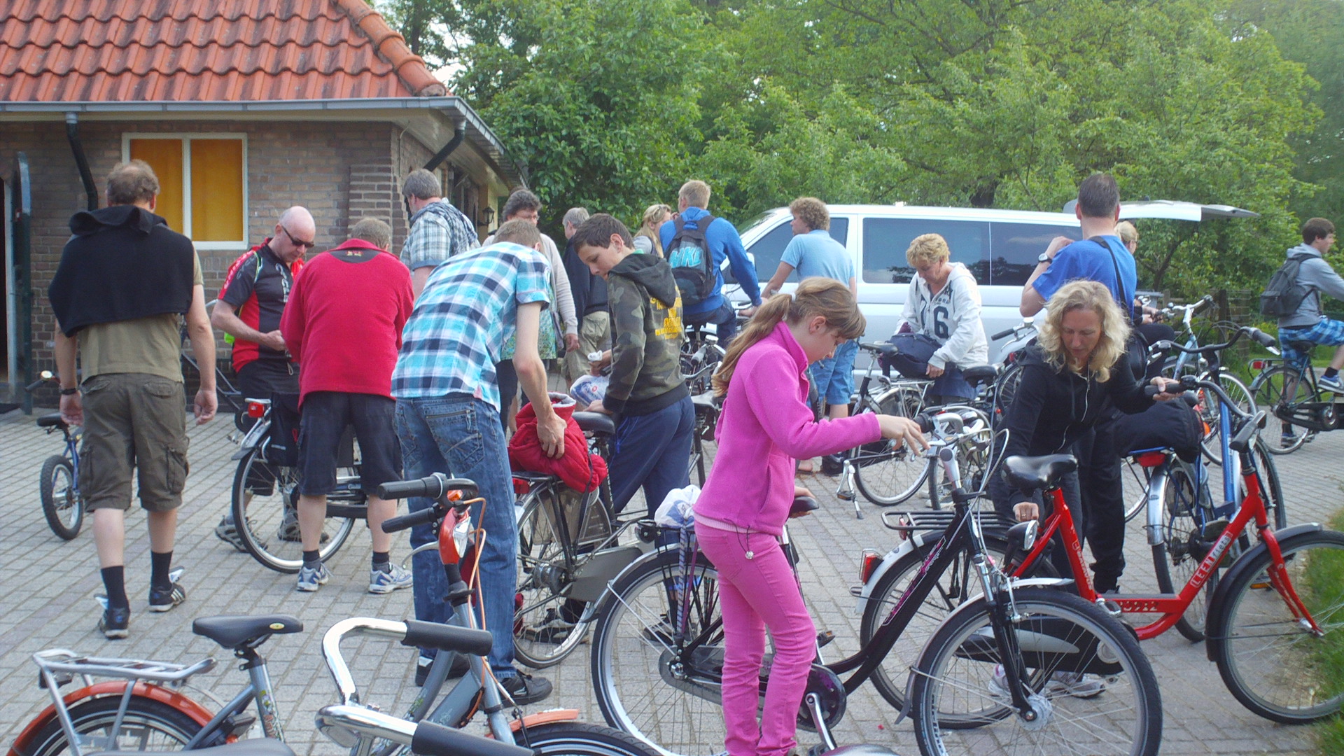 2012 HWK 007.jpg